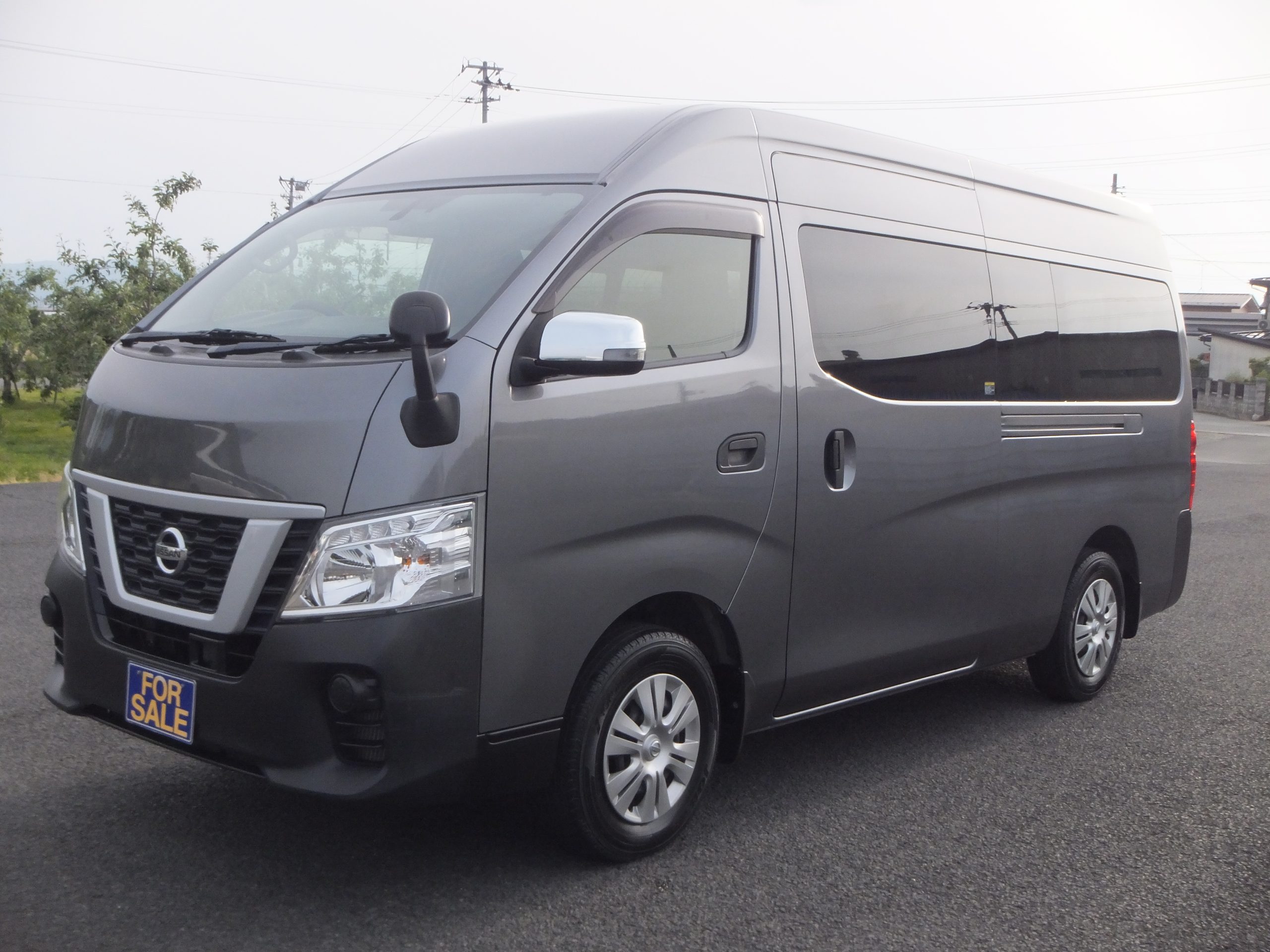 ☆31y NV350ｷｬﾗﾊﾞﾝ ｽｰﾊﾟｰﾛﾝｸﾞ ﾊｲﾙｰﾌ 4WD 3/9人 入庫しました