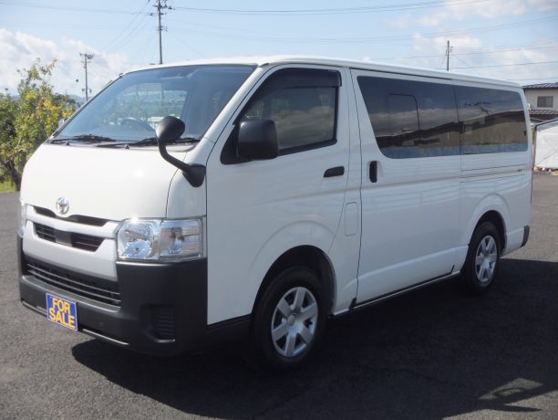 ★R2y  ﾊｲｴｰｽ(V) ﾛﾝｸﾞDX 4WD (3/6人)  入庫しました！