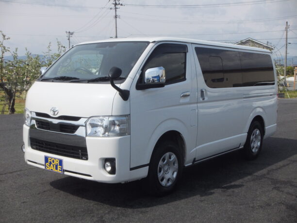 ★R3y ﾊｲｴｰｽﾊﾞﾝ 5ﾄﾞｱ ﾛﾝｸﾞ ｽｰﾊﾟｰGL 4WD 2/5人 入庫しました！