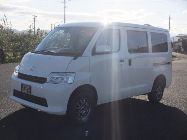 ★R5y グランマックスカーゴバン GL 4WD スマアシ が入庫しました!